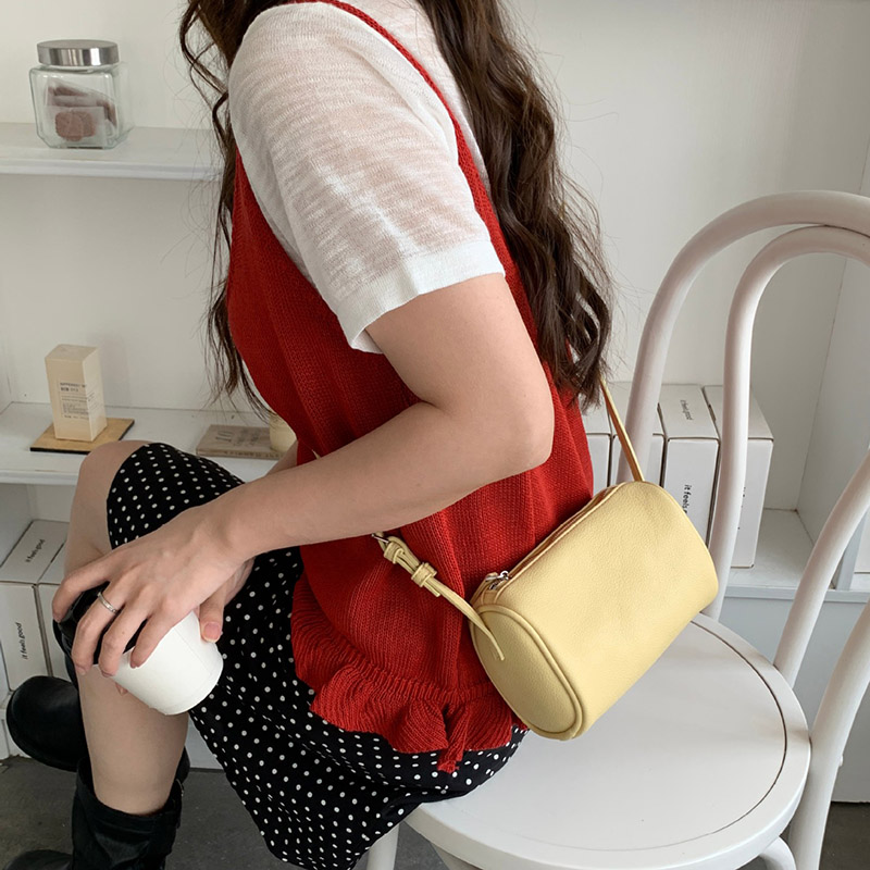 กระเป๋าถือทรงบอสตันลายลิ้นจี่ส - Women Bags 2026 Trends บทวิจารณ์และราคา
