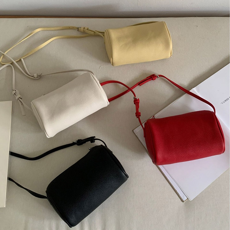 กระเป๋าถือทรงบอสตันลายลิ้นจี่ส - Women Bags 2026 Trends บทวิจารณ์และราคา
